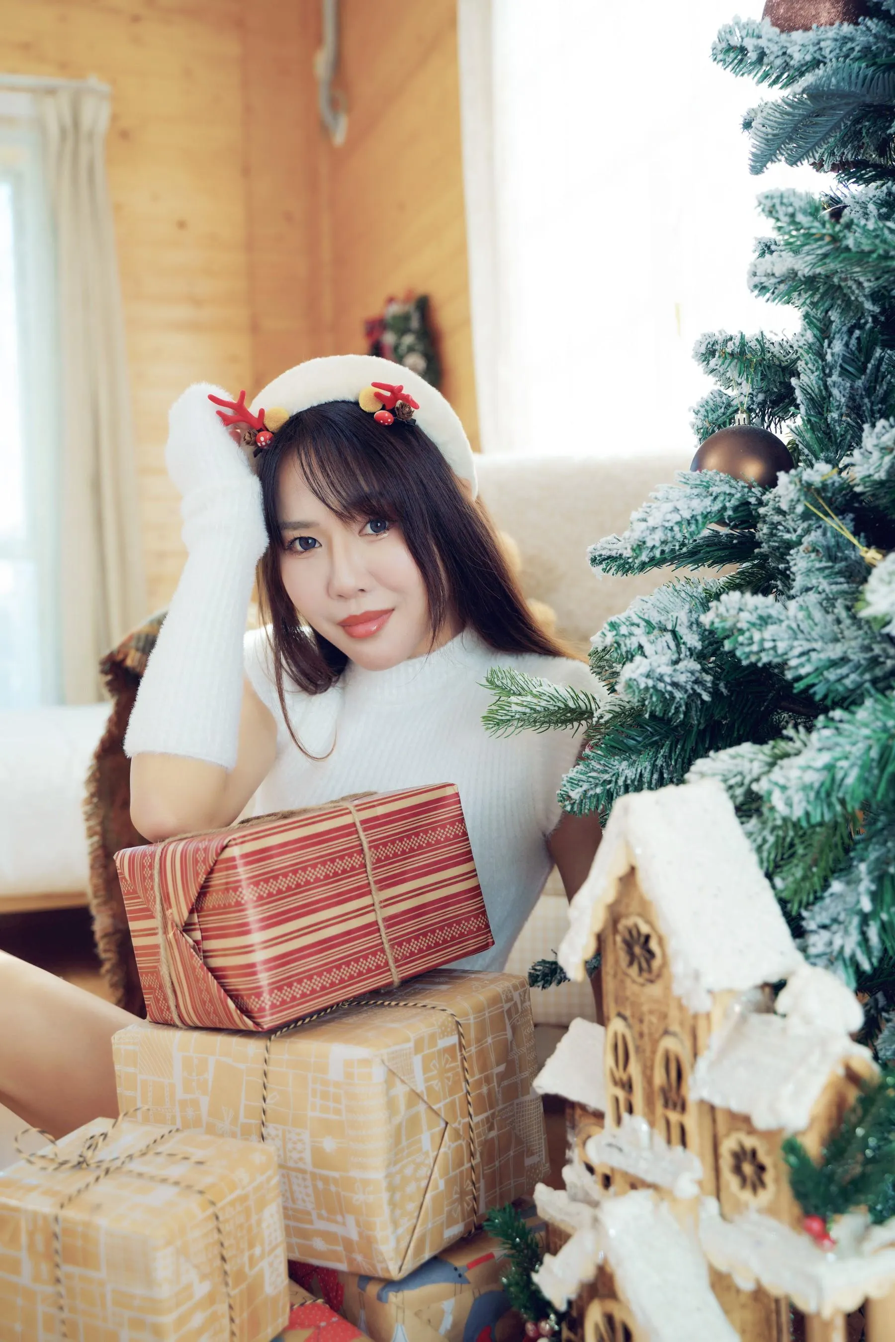 [YITUYU艺图语]2021.12.21 圣诞少女 lin [42P]插图3